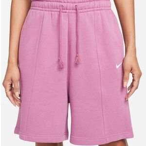 NWT Nike Fleece High-Rise Shorts- Size Small